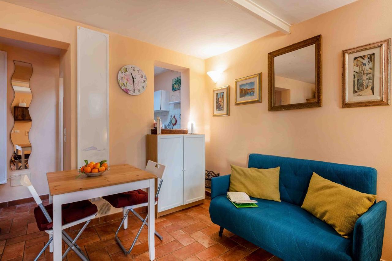San Frediano Cozy Studio With Private Patio Lägenhet Florens Exteriör bild